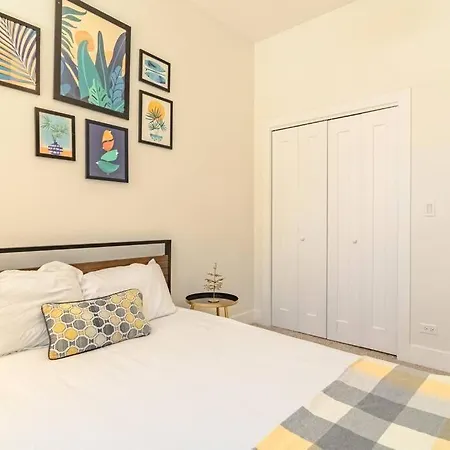 Cozy 420 Friendly 3br Near Mccormick Place And Soldier Field