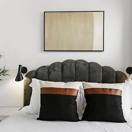 Merged Well-Equipped 2Br Apartment - The Blackwood 400 * Chicago