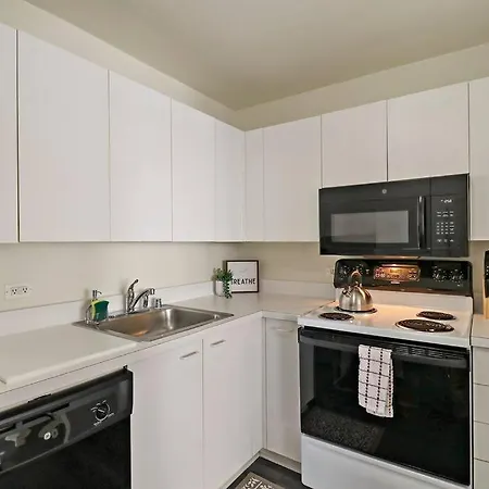 Furnished 1Br Apartment With Ample Space - Regents Park N2308 Rep