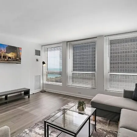 Furnished 1Br Apartment With Ample Space - Regents Park N2308 Rep Chicago