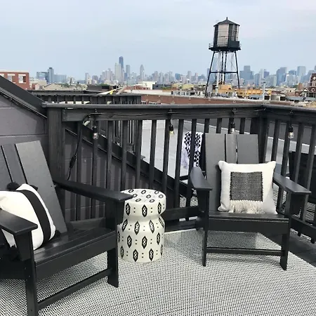 Huge Bright Modern 2br In Heart Of Bucktown