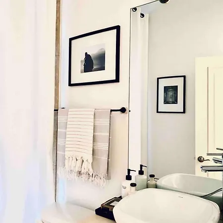 Huge Bright Modern 2br In Heart Of Bucktown