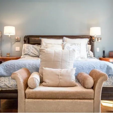 Featured In Socials Luxurious Airbnbs