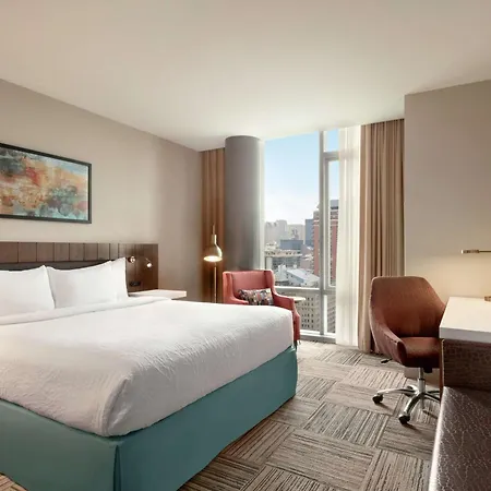 Hilton Garden Downtown South Loop 3*