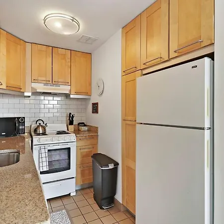 Apartment Merged Well-Equipped 2Br Apartment - The Blackwood 400 *