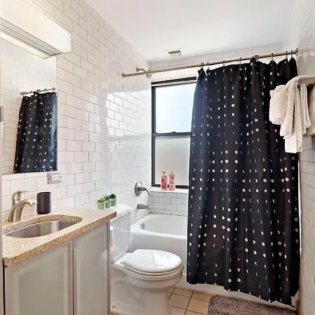 Apartment Merged Well-Equipped 2Br Apartment - The Blackwood 400 *