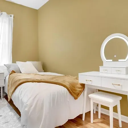 Apartment Boho Chic 3br Apt. With Private Rooftop! *
