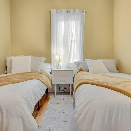 Boho Chic 3br Apt. With Private Rooftop! Apartment