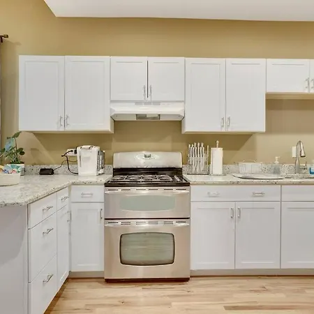 Apartment Boho Chic 3br Apt. With Private Rooftop!