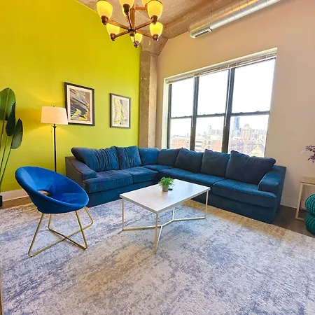 Apartment Luxury Cozy 2br With Optional Parking And Gym Access Near Mccormick Place, Lakefront And Soldier Field