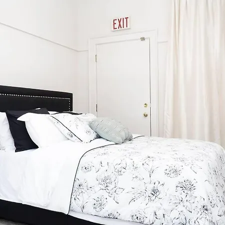 Apartment Duplex Chic River North Retreat *