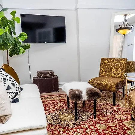 Duplex Chic River North Retreat