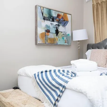 Duplex Chic River North Retreat Apartment Chicago