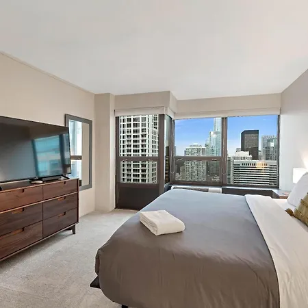 2bd River North With Million Dollar Views! Apartment Chicago