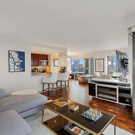 Apartment 2bd River North With Million Dollar Views!