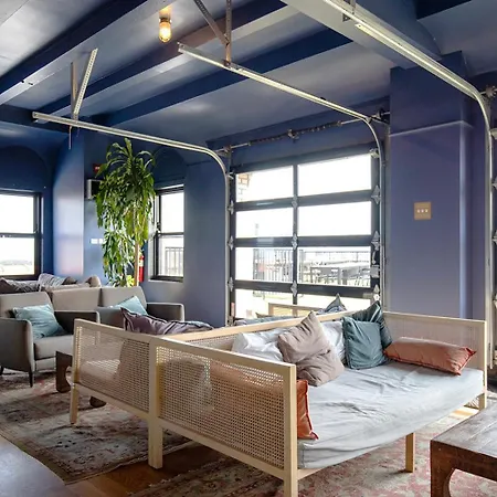 Uptown 1br W Gym W Boxing Ring Nr Red Line Chi-976
