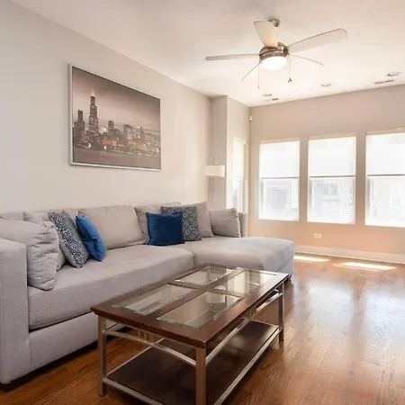 Deluxe Duplex In Roscoe-wrigley With Free Parking