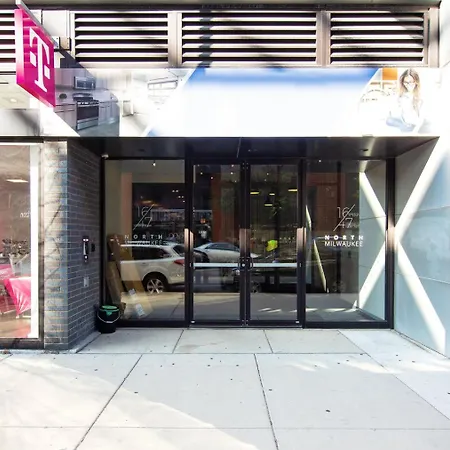 Bucktown 1br W Roof Bbq 1 Block To Blue Line Chi-662 Apartment Chicago