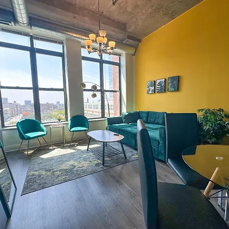 Convenient 2br In Prime Location With Gym Access & Optional Parking Near Mccormick Place And Soldier Field Apartment Chicago