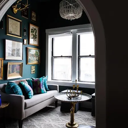Apartment North Side Pied A Terre Chicago