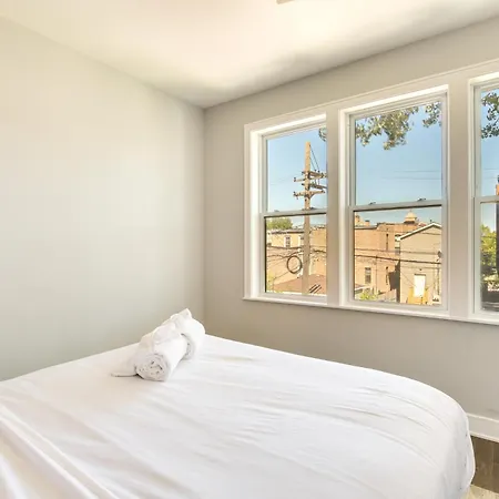 4 Mi To Dtwn Modern With Outdoor Space Chicago