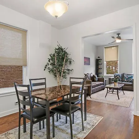 Apartment Sleek 2br Logan Square Living Chicago