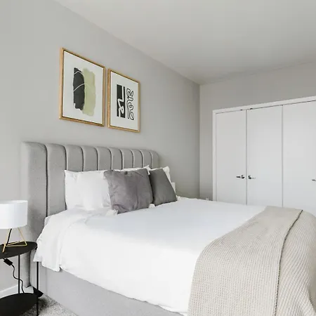 Apartment Blueground River North Doorman Pool Gym Chi-1094 *