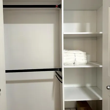 Vogue Bucktown Apartment *