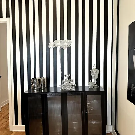 Vogue Bucktown Apartment