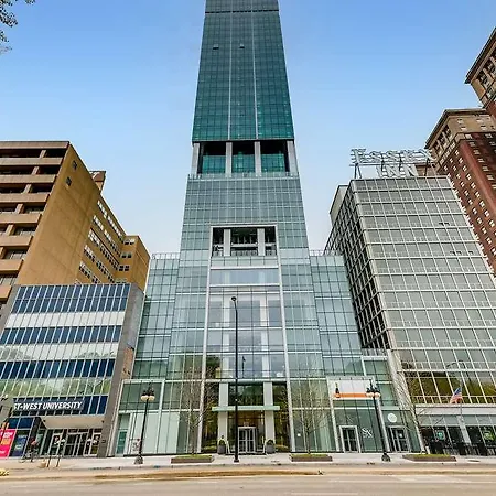 Sentral Michigan Avenue 3*