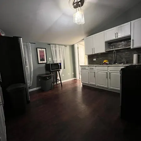 3bedroom Westloop Apartment *