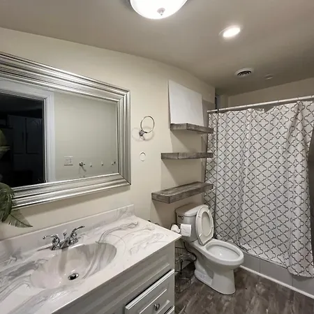 3bedroom Westloop Apartment *