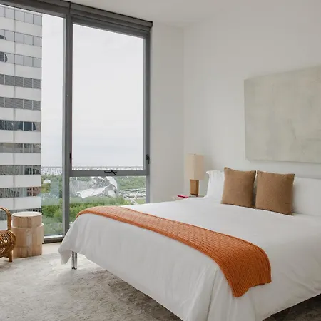 Premier Penthouses And With Captivating Views Of Millennium Park Apartment *