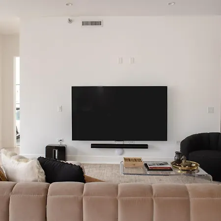 Premier Penthouses And With Captivating Views Of Millennium Park Chicago