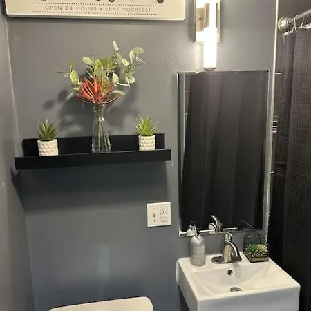 Apartment Experience Elegance At Paramount