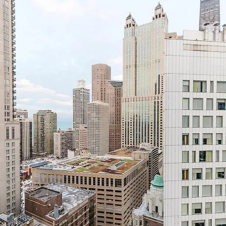 Blueground Gold Coast Rooftop Gym Nr Hancock Chi-1126 Apartment *