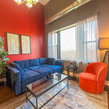 Apartment Cozy 420-friendly 3br Modern With Optional Parking Near Mccormick Place, Museum Campus And Soldier Field *