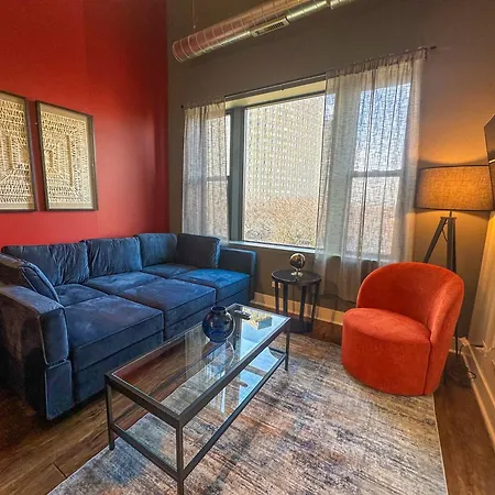 Cozy 420-friendly 3br Modern With Optional Parking Near Mccormick Place, Museum Campus And Soldier Field