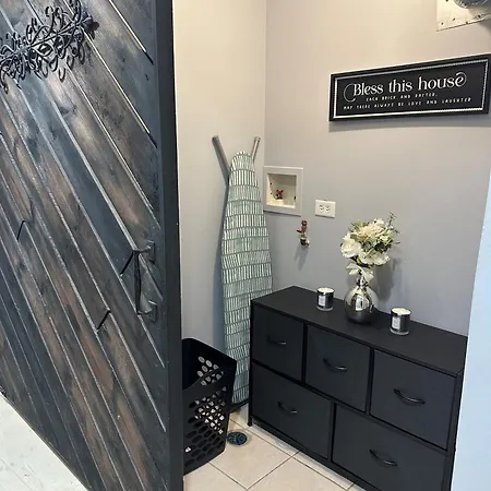 Experience Elegance At Paramount Chicago