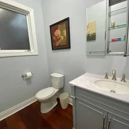 Beautiful 6-bedroom, Private Mansion With Hot Tub *