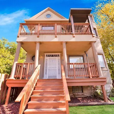 Holiday home Beautiful 6-bedroom, Private Mansion With Hot Tub