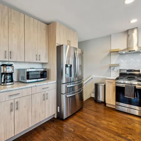 Holiday home Charming Belmont Heights Oasis Chicago