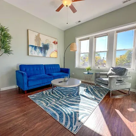 Apartment Spacious 2br Family Oasis Irving Park 1w Sleeps 6 Chicago