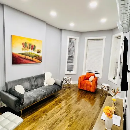 Apartment Modern Pilsen 2 Bedroom *