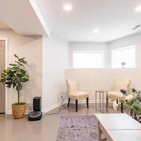 Apartment New Adorable Unit Located In Historic Greystone