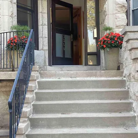 New Adorable Unit Located In Historic Greystone Apartment Chicago
