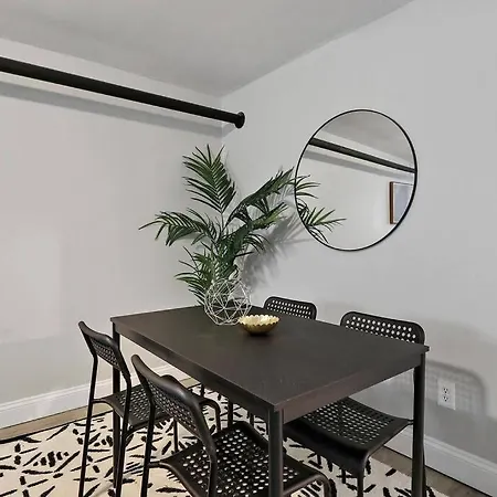 Great Location! Cozy 3br Garden Unit In Hyde Park Chicago