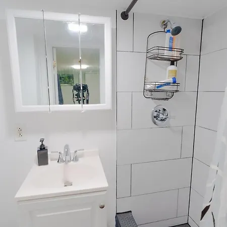 Cozy Logan Square Easy Access * Chicago