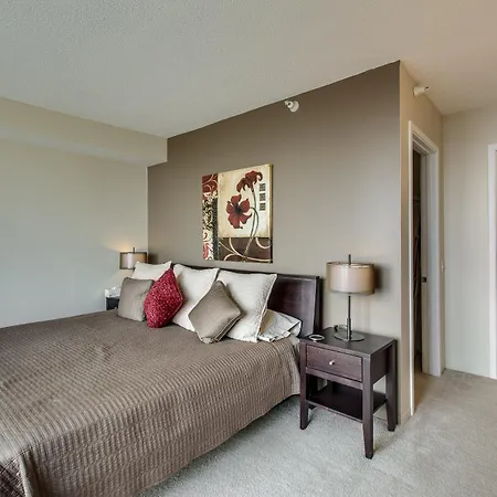 The Penthouse At Grand Plaza 4*