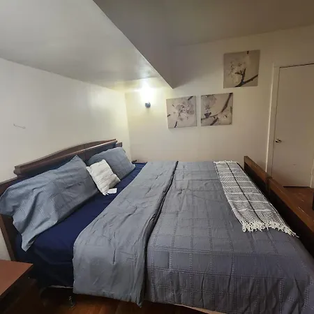 Charming Lakefront Stunning View North Apartment Chicago